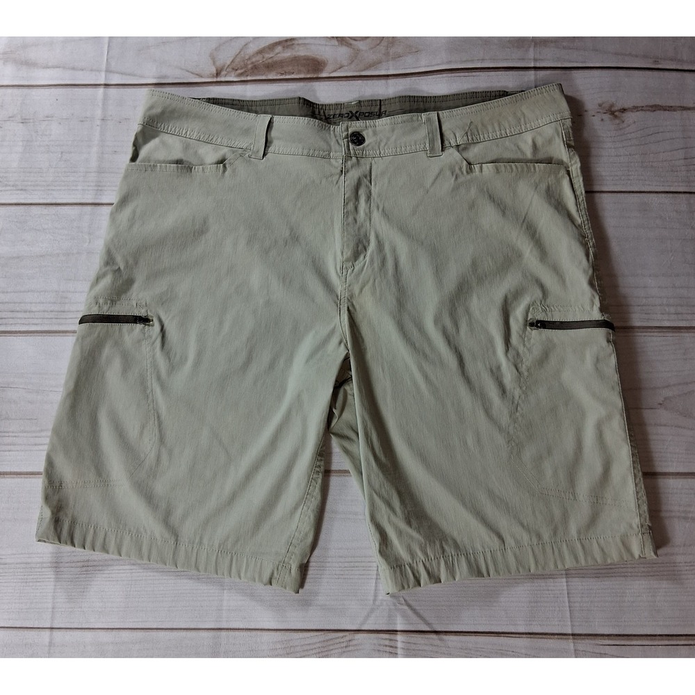 ZeroXposur Travel Series Cargo Shorts Men's 40 Stone Green Nylon Zip Pocket